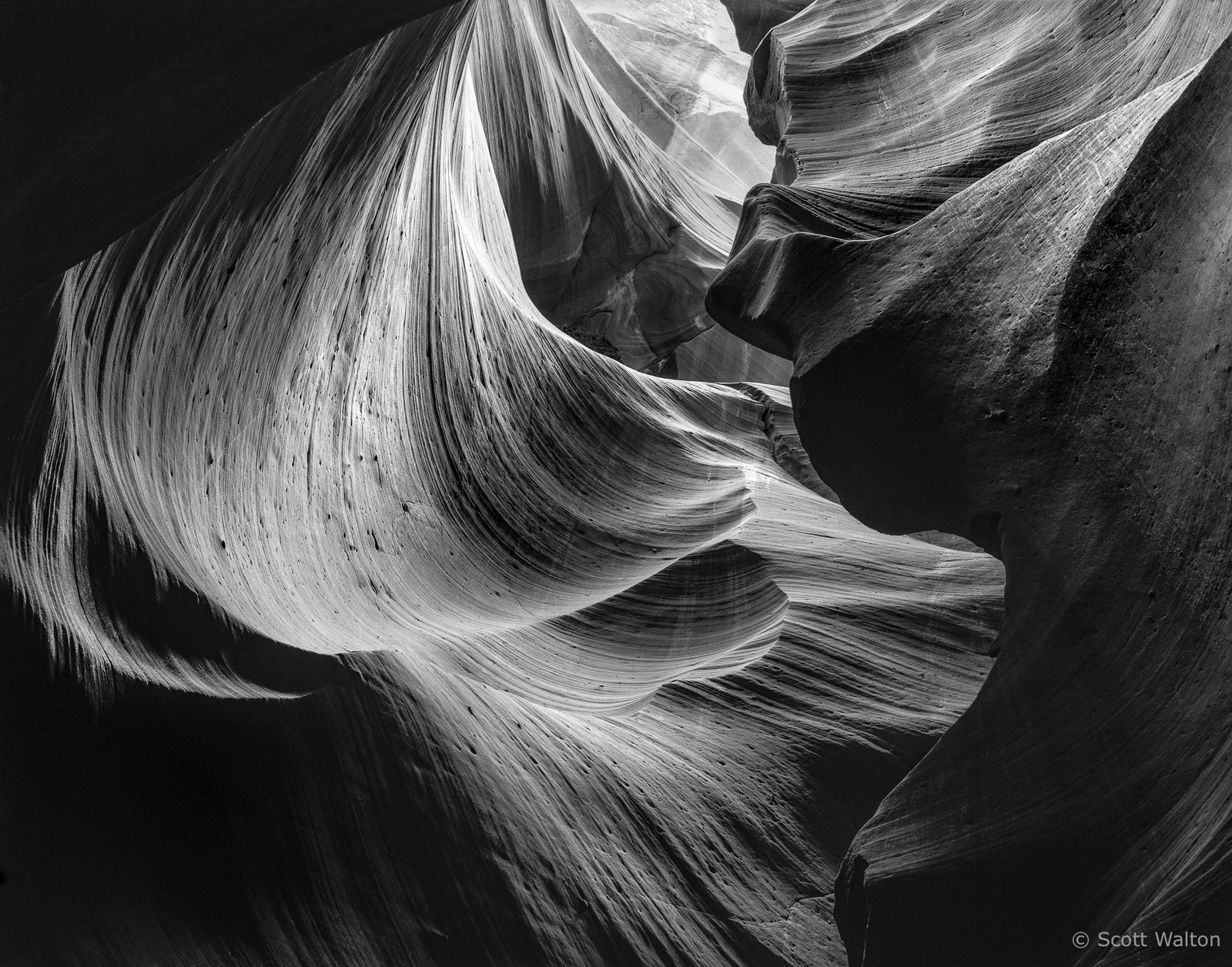 AntelopeCanyon-Orig-homescan-NPL-convToBW.jpg